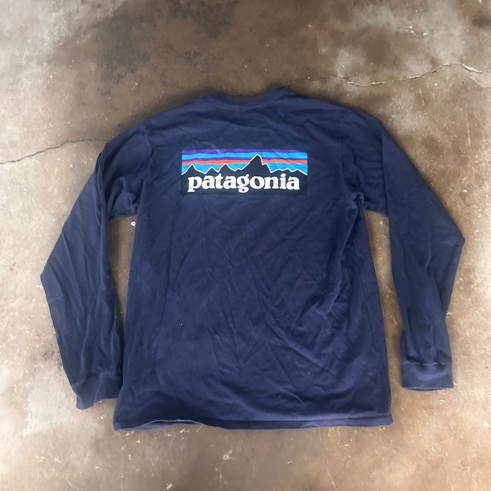 Patagonia Long Sleeve Shirt Mens M Navy Excellent P-6 Logo Responsibili-Tee